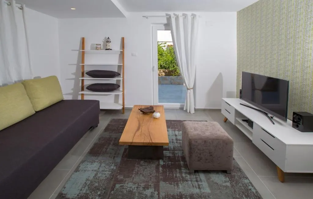 Villa Estate 2 By Villas Guide Kornic Croatia